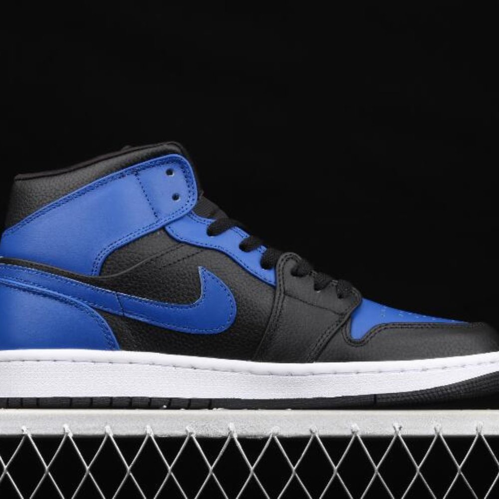 NEW Nike Air Jordan 1 Mid 'Hyper Royal' Black Men' - Picture 4 of 11